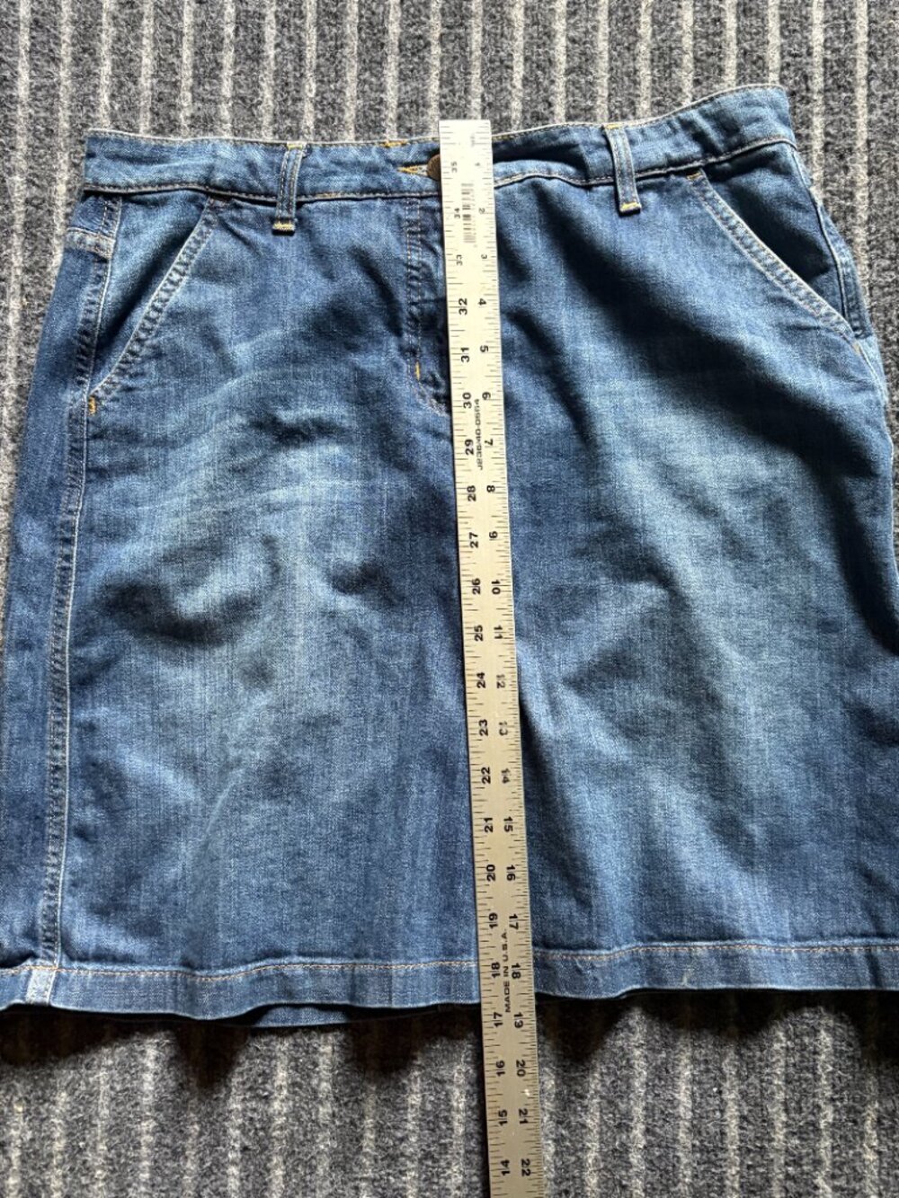 Boden denim front-pleat skirt Size 10R - Picture 9 of 10